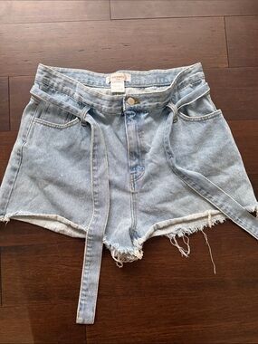 Storets Light Wash Denim Tie-Belt Shorts - Storets
